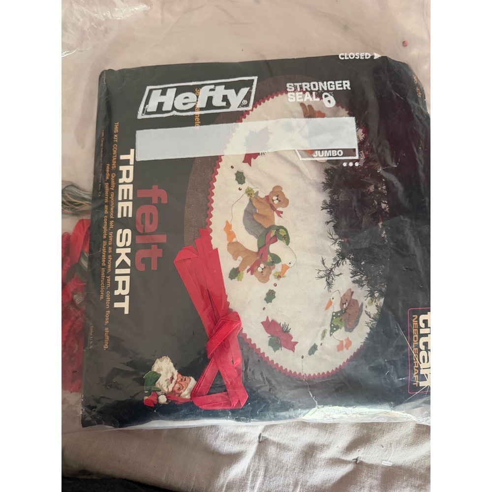 Vintage Titan Needlecraft Felt Tree Skirt Kit Christmas Bears Geese DIY 36 Inch